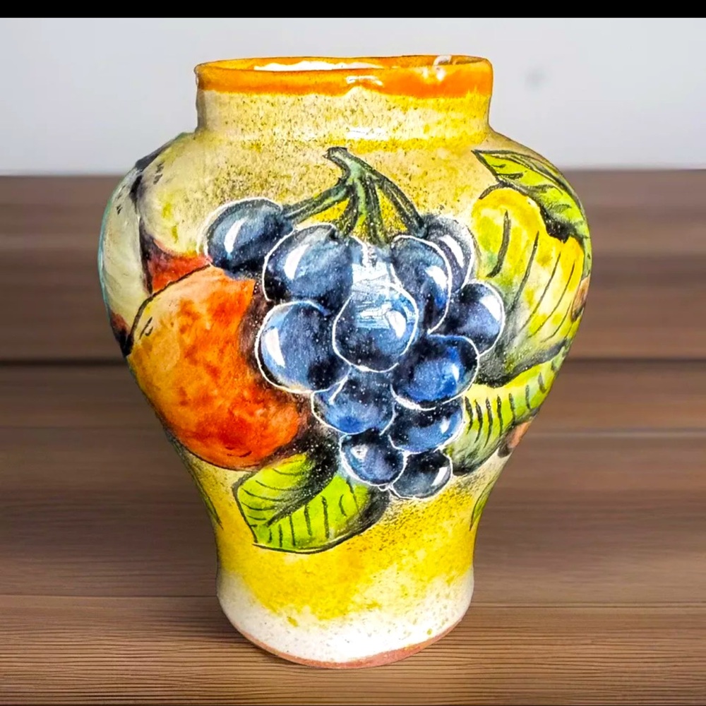 Handcrafted MAJOLICA Ceramic Fruit Vase Santa Rosa Guanajuato Mexico Folk Art